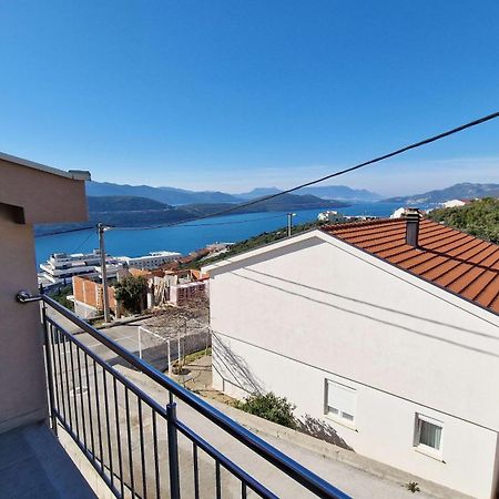 Apartments Glorija Неум Екстер'єр фото