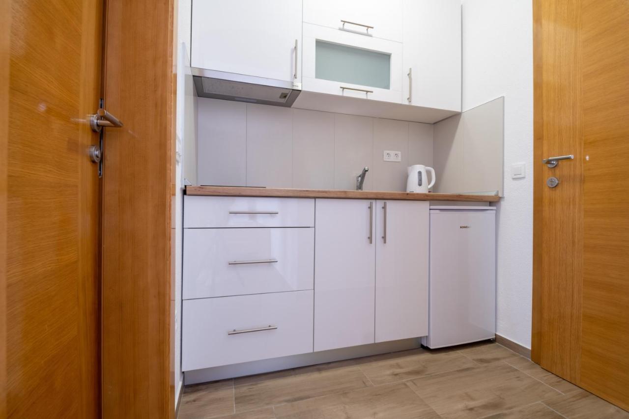 Apartments Glorija Неум Екстер'єр фото