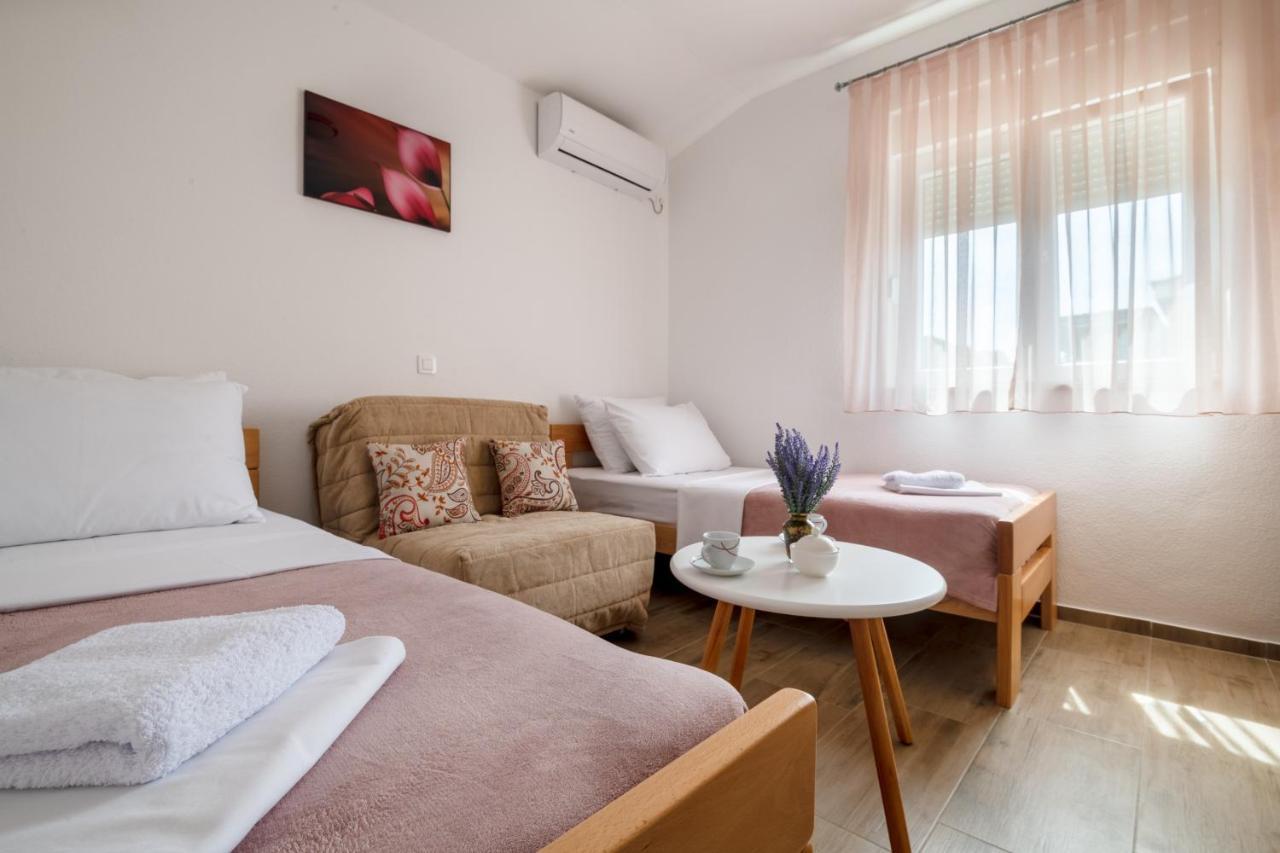 Apartments Glorija Неум Екстер'єр фото