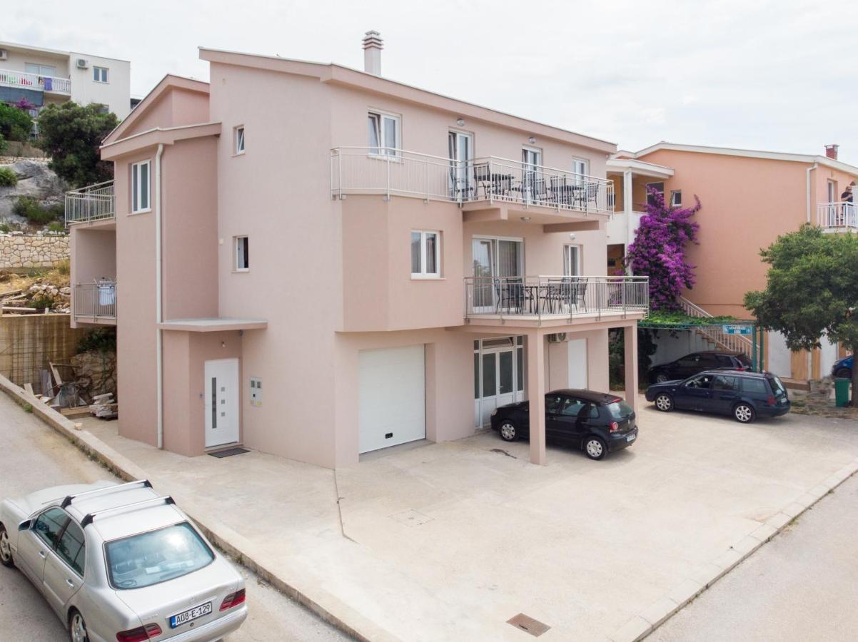 Apartments Glorija Неум Екстер'єр фото