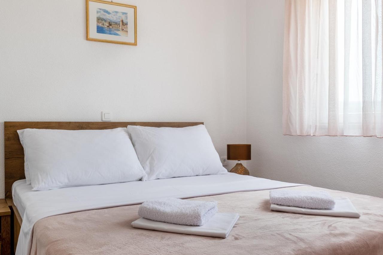 Apartments Glorija Неум Екстер'єр фото