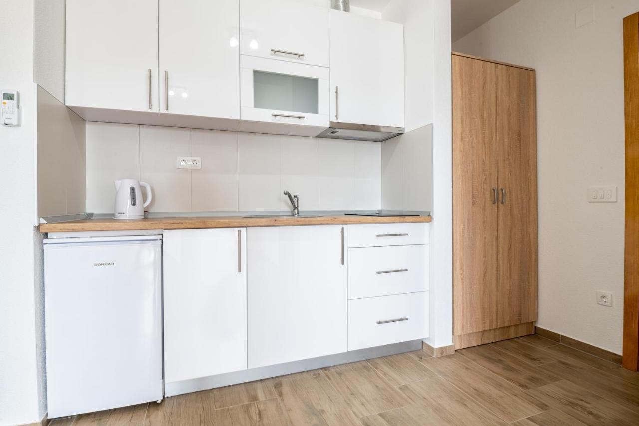Apartments Glorija Неум Екстер'єр фото