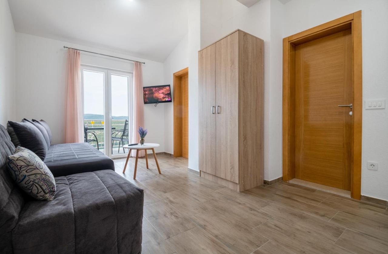Apartments Glorija Неум Екстер'єр фото