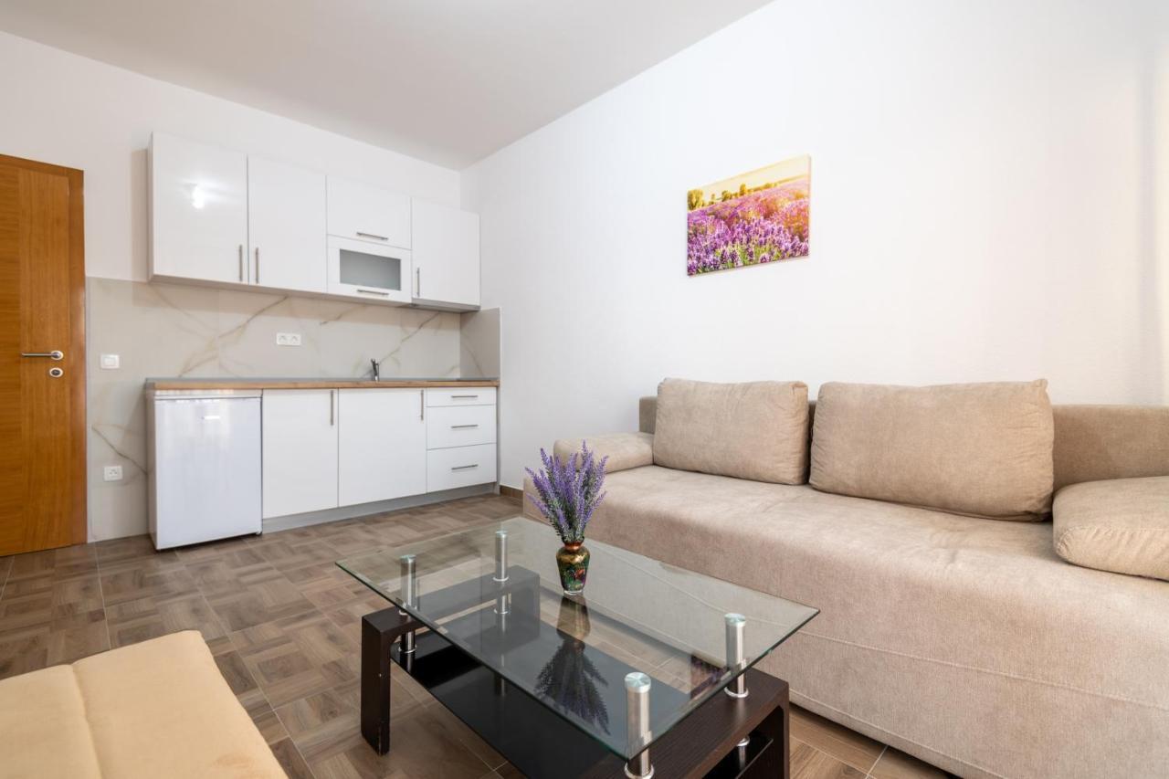Apartments Glorija Неум Екстер'єр фото