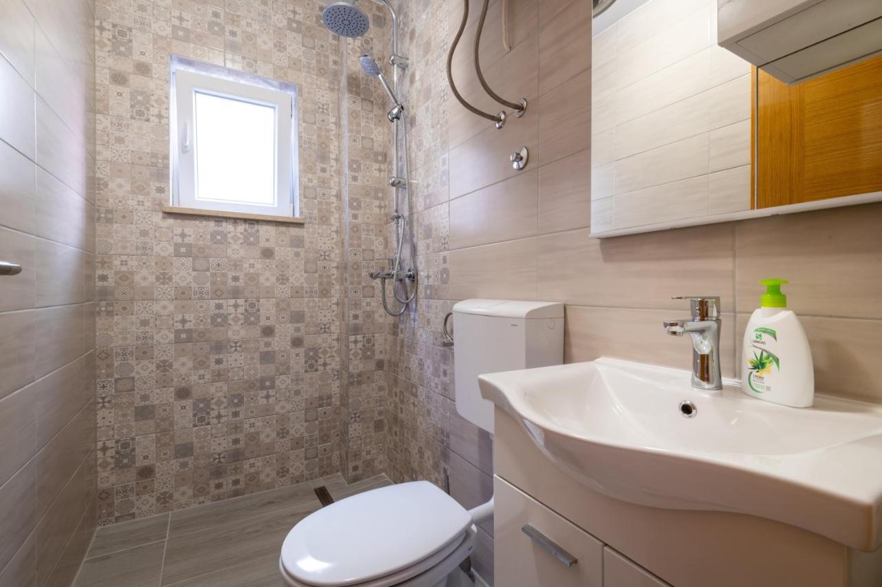 Apartments Glorija Неум Екстер'єр фото