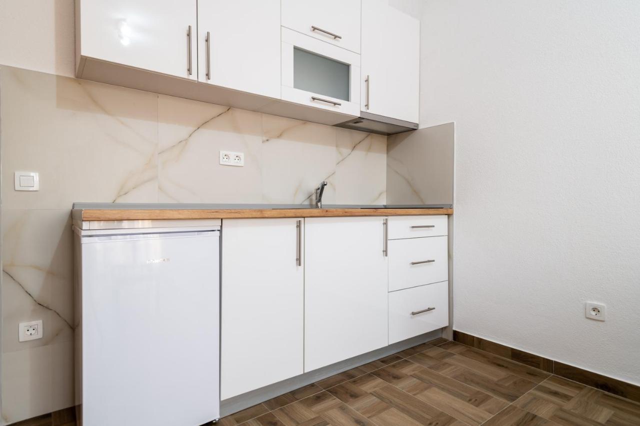 Apartments Glorija Неум Екстер'єр фото