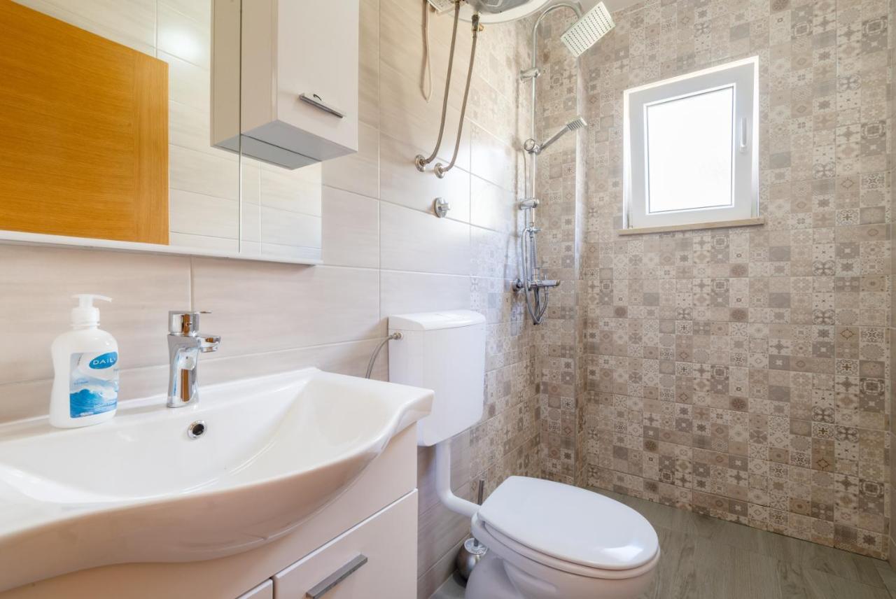 Apartments Glorija Неум Екстер'єр фото